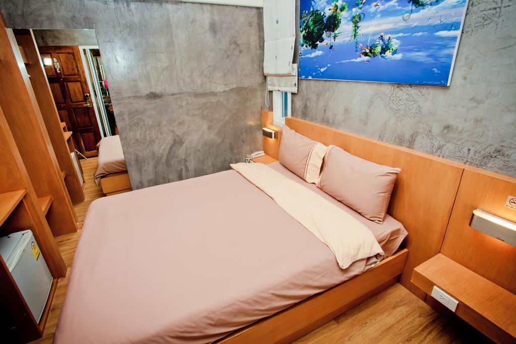 Chaphone Guesthouse Phuket Szoba fotó